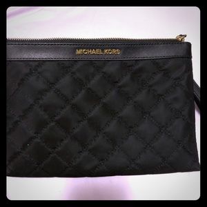 **SOLD elsewhere* Authentic Michael Kors wristlet.